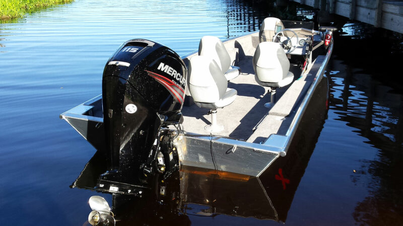 XT Series - Xtreme Boats